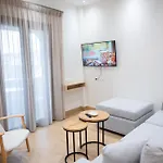 Ririka Homes شقة *