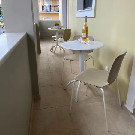 Ririka Homes Apartmán *