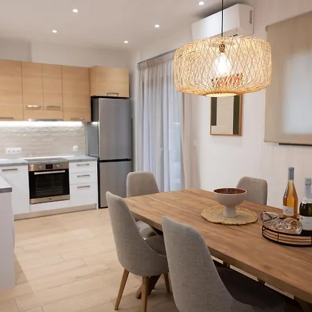 Ririka Homes Apartman *